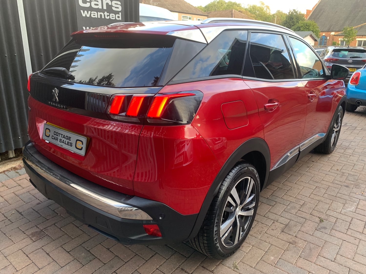 [ berth ]Peugeot 3008