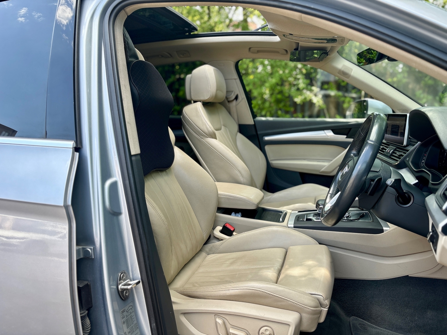 [ berth ]Audi Q5