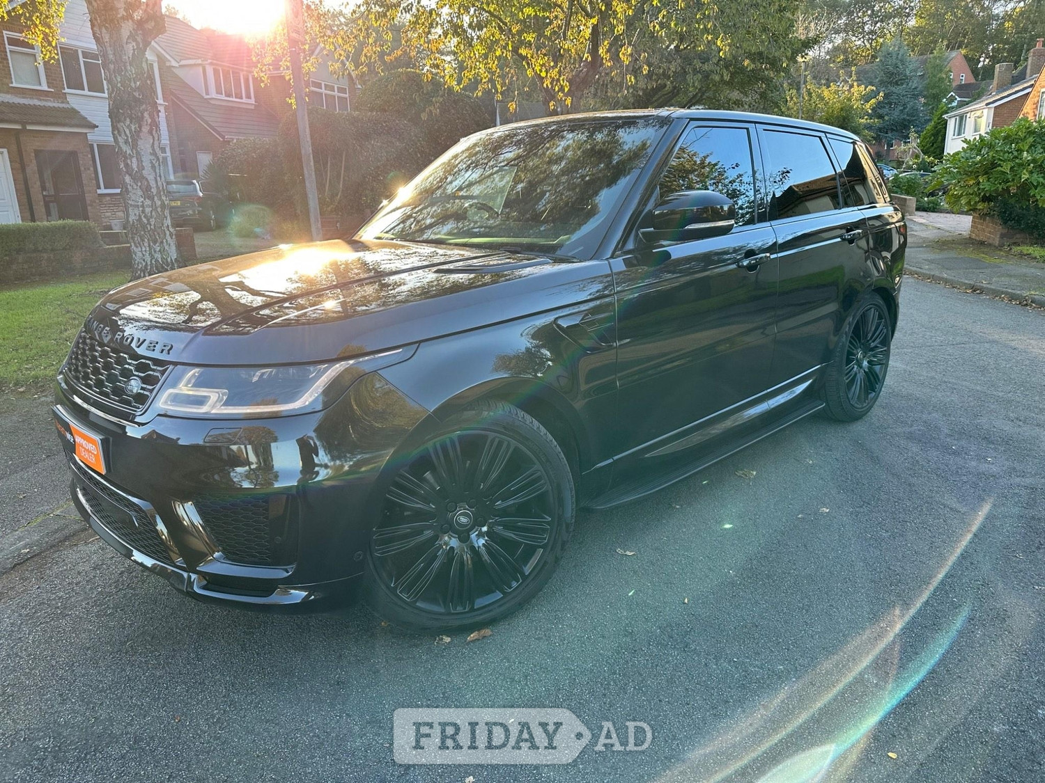 [ berth ]Land Rover Range Rover Sport