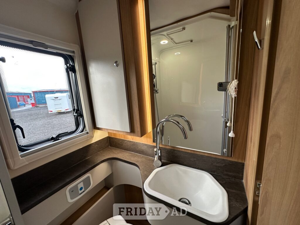 Bailey Autograph 81-6 2023 for sale - Motorhomes & Caravans in Llanelli