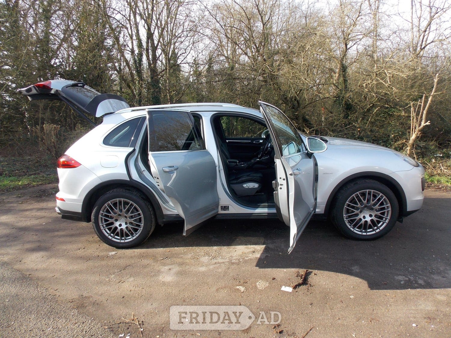 Porsche Cayenne 2016 - Cars in Enfield