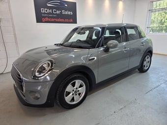 Mini Hatch 2019
