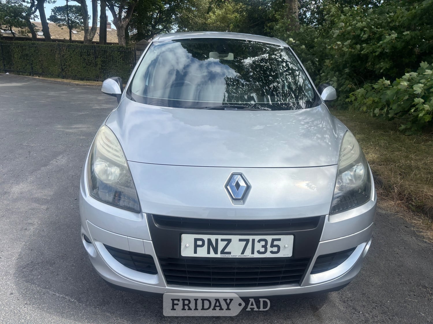 [ berth ]Renault Scenic