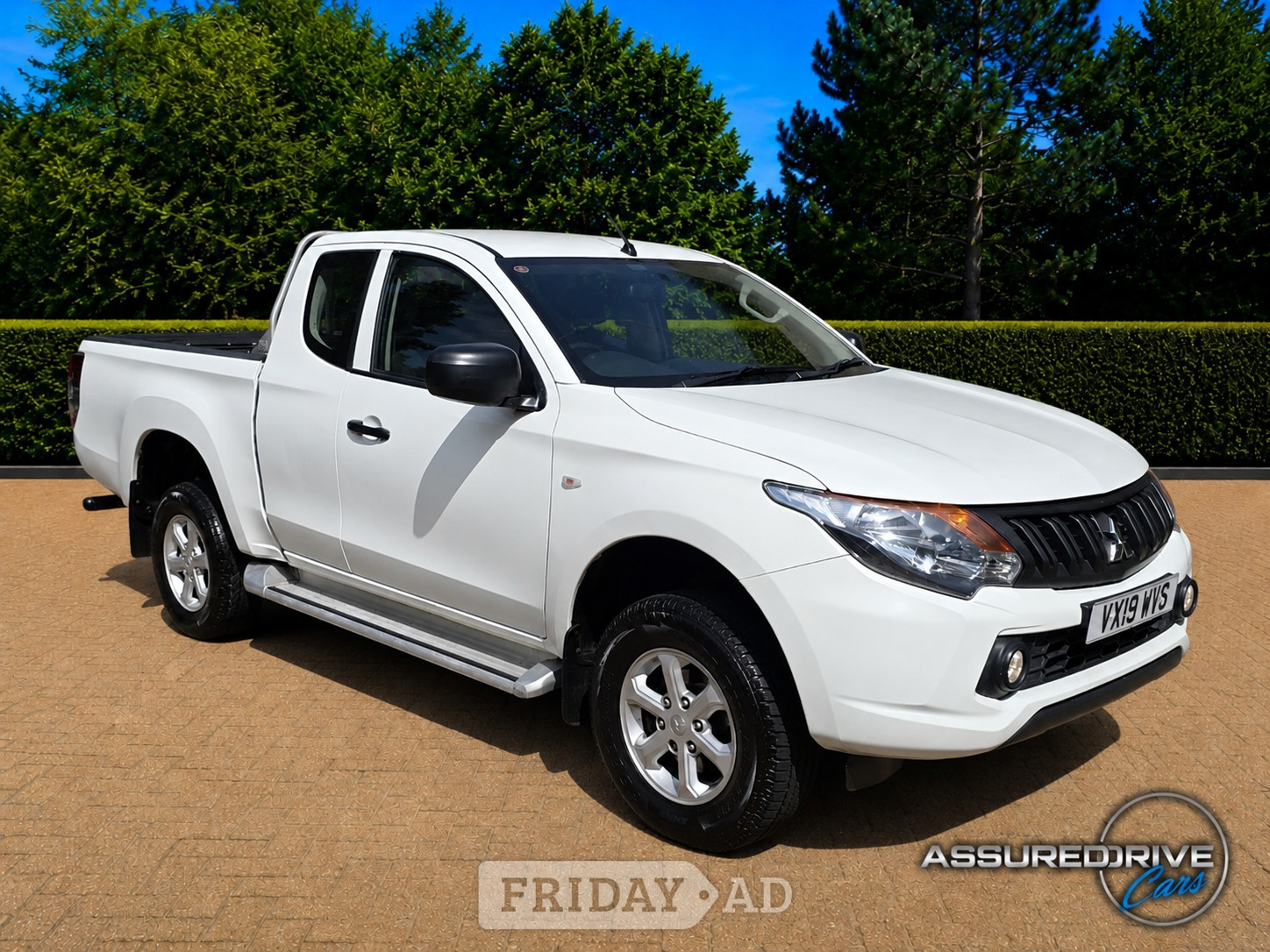 Mitsubishi L200 2019 in Luton