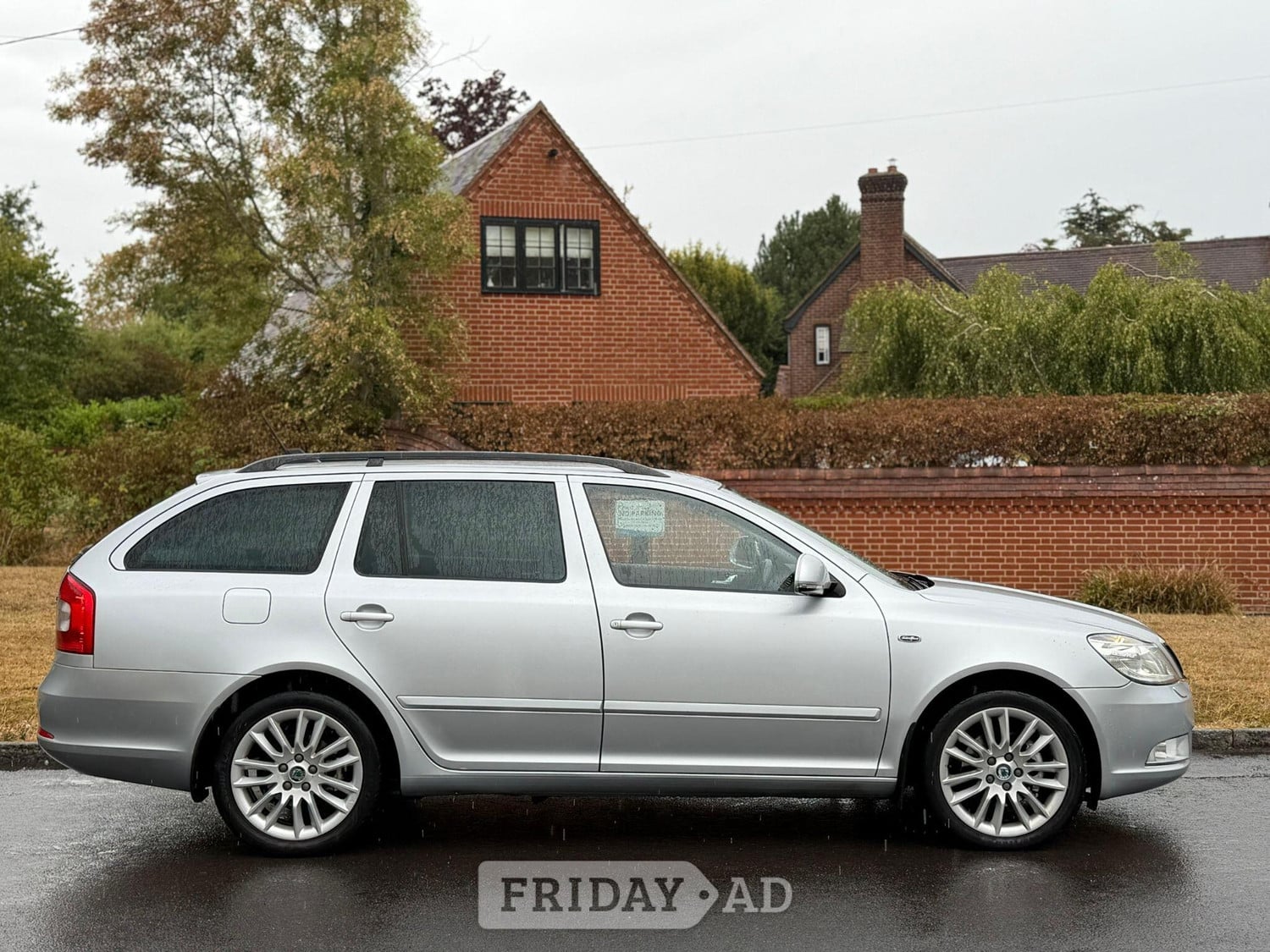 Skoda Octavia 2011 - Cars in Aldershot