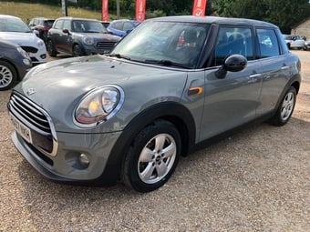 Mini Hatch 2017