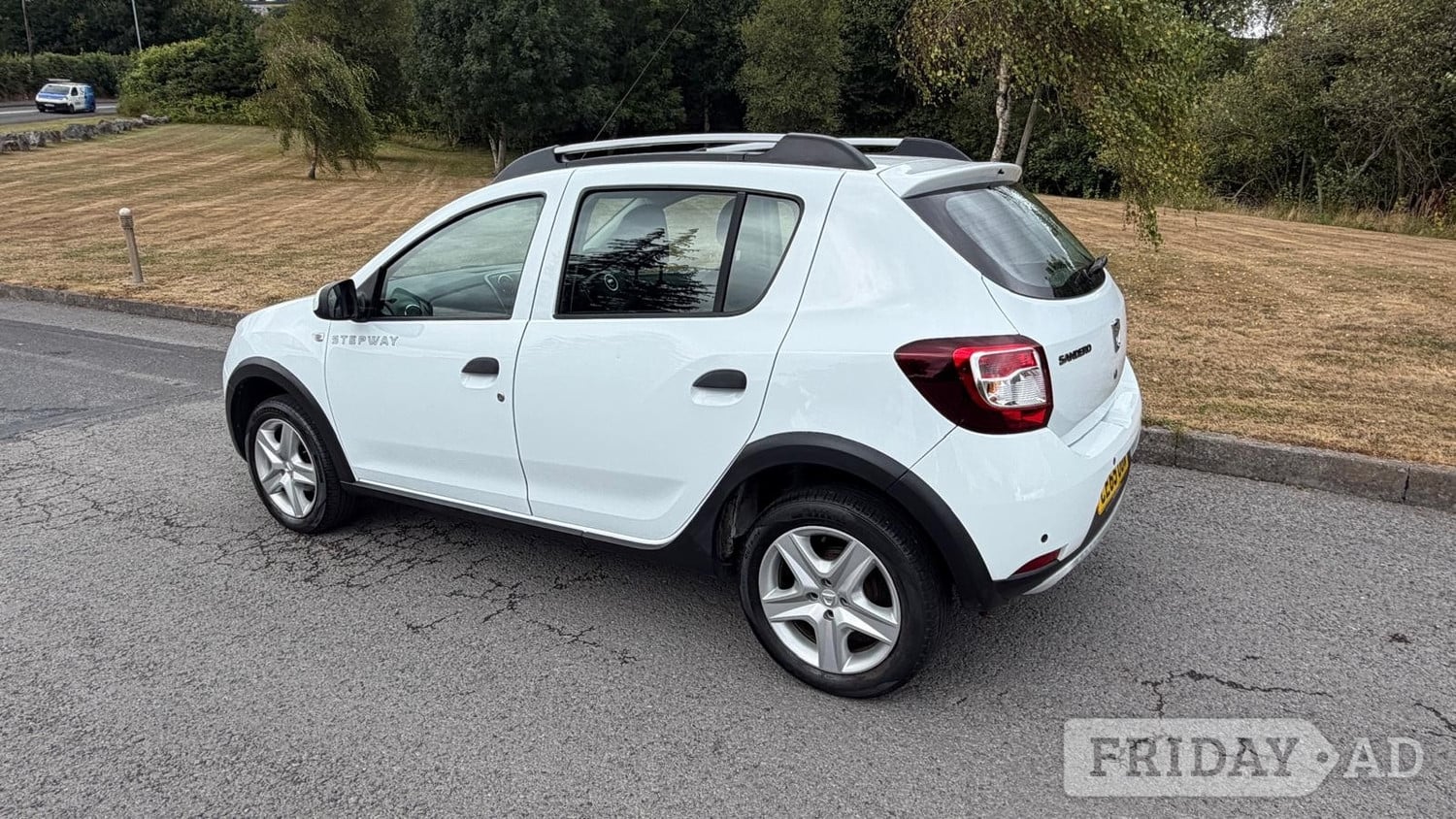 Dacia Sandero Stepway 2015 - Cars in Swansea