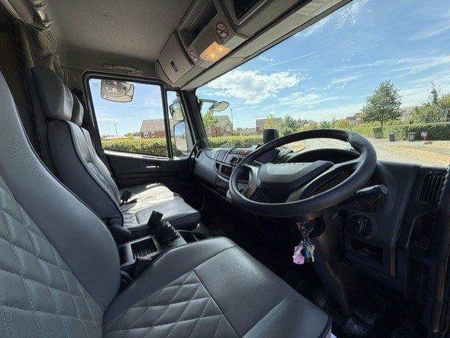 LF Horseboxes  Banbury