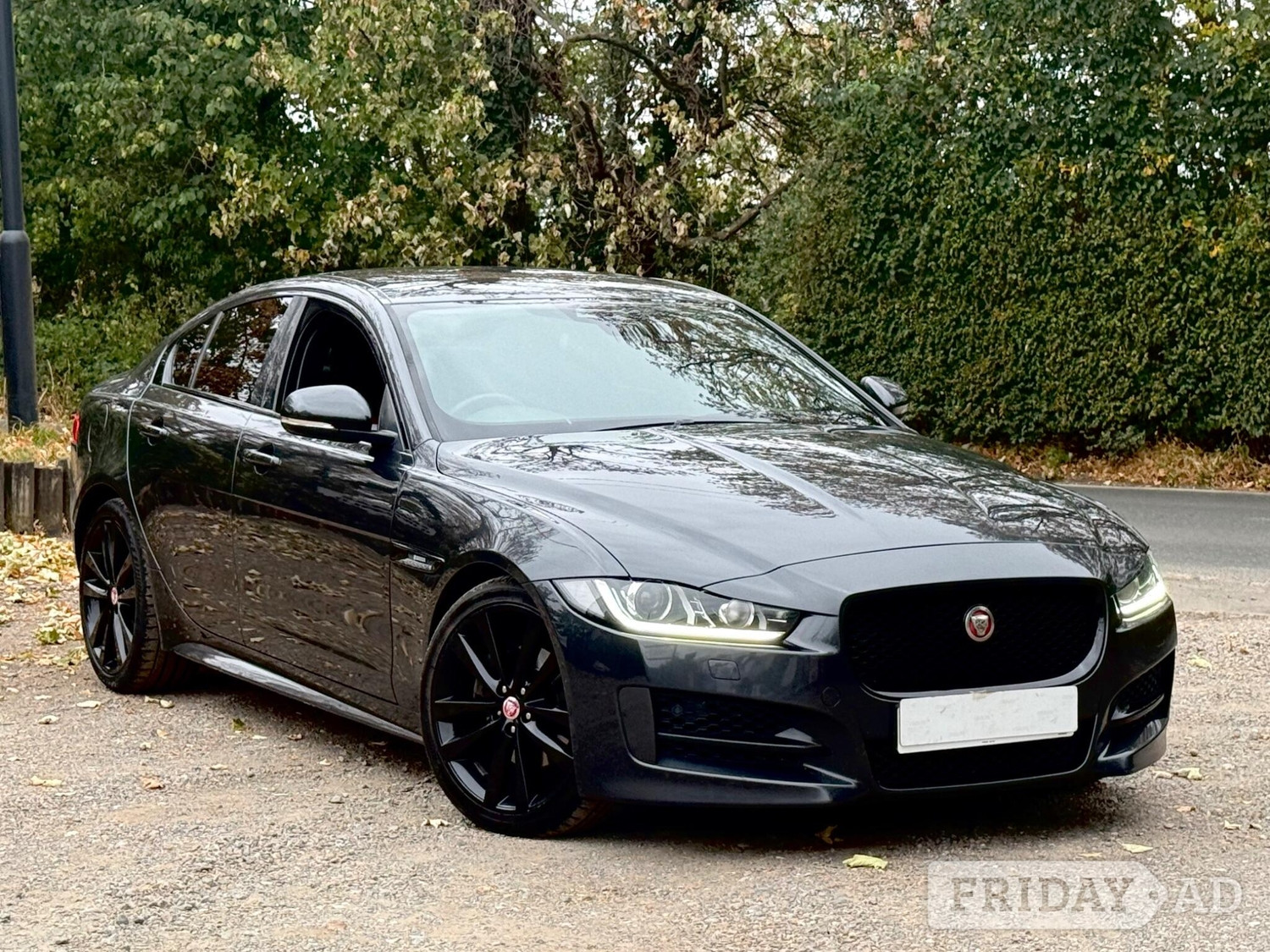 Jaguar XE 2016 - Cars