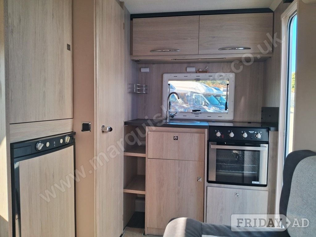 Caravelair Antares 335 2019 - Motorhomes & Caravans in Ipswich