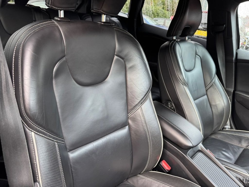 [ berth ]Volvo V40