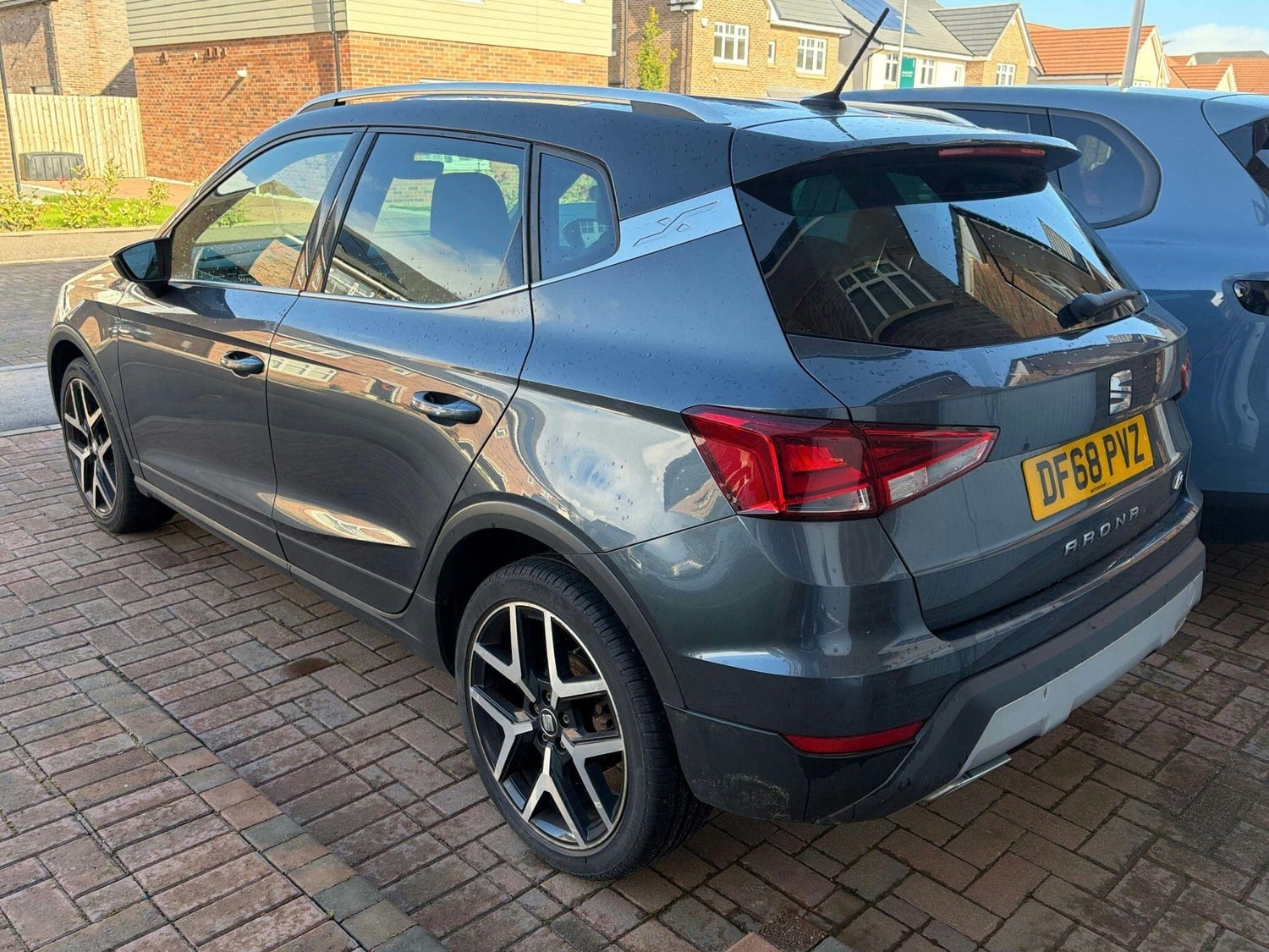 [ berth ]SEAT Arona