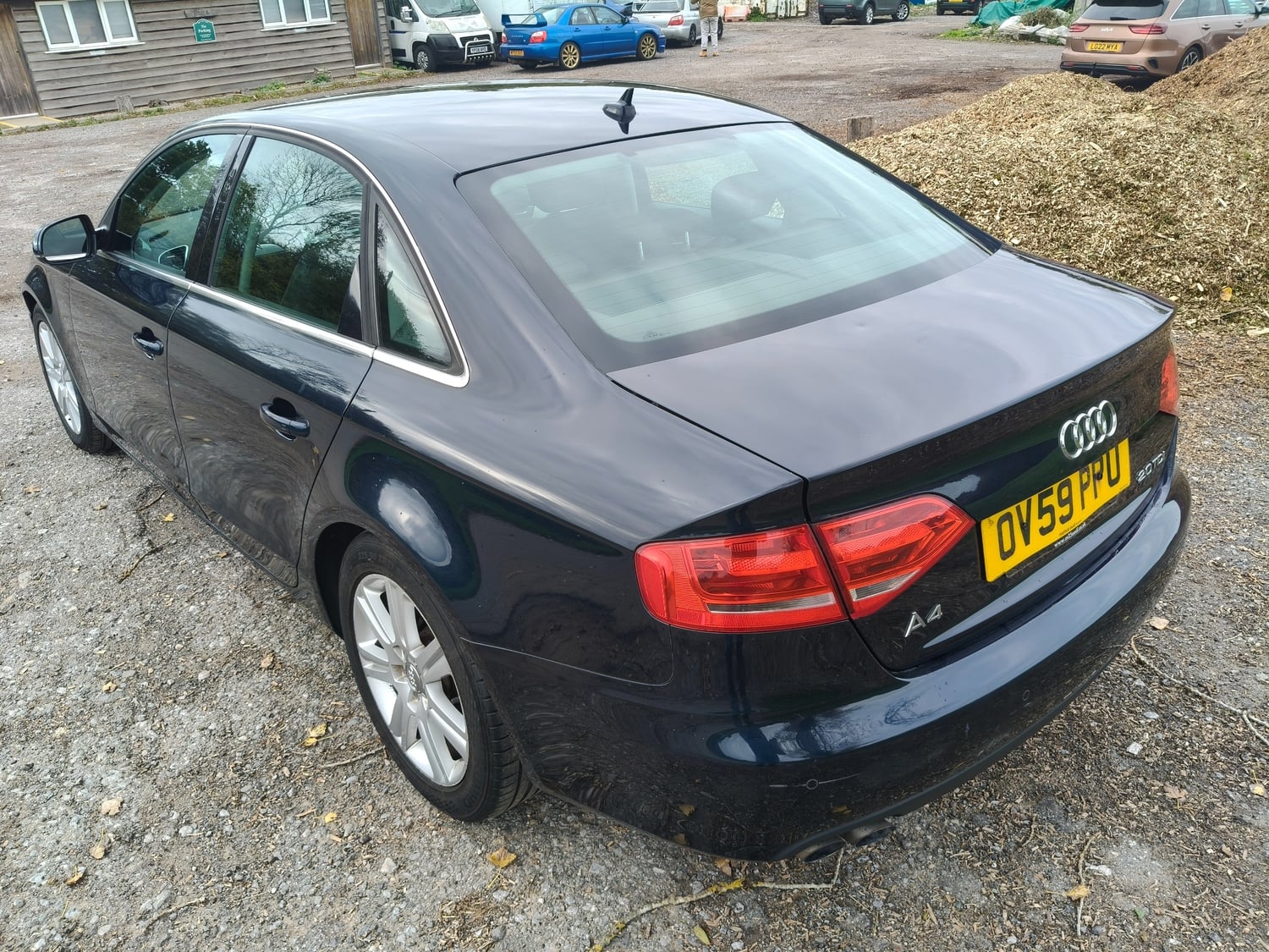 Audi A4 2010 - Cars