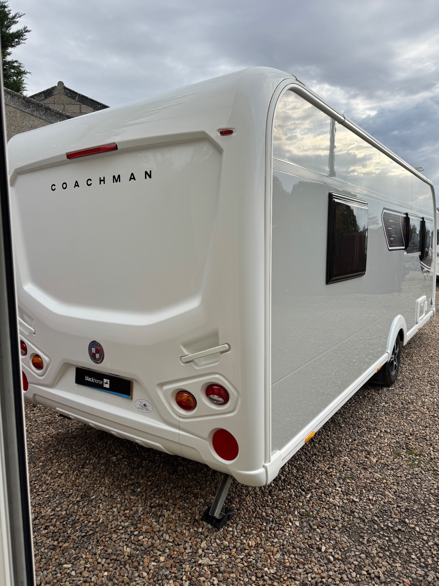 [ berth ]Coachman Acadia 545