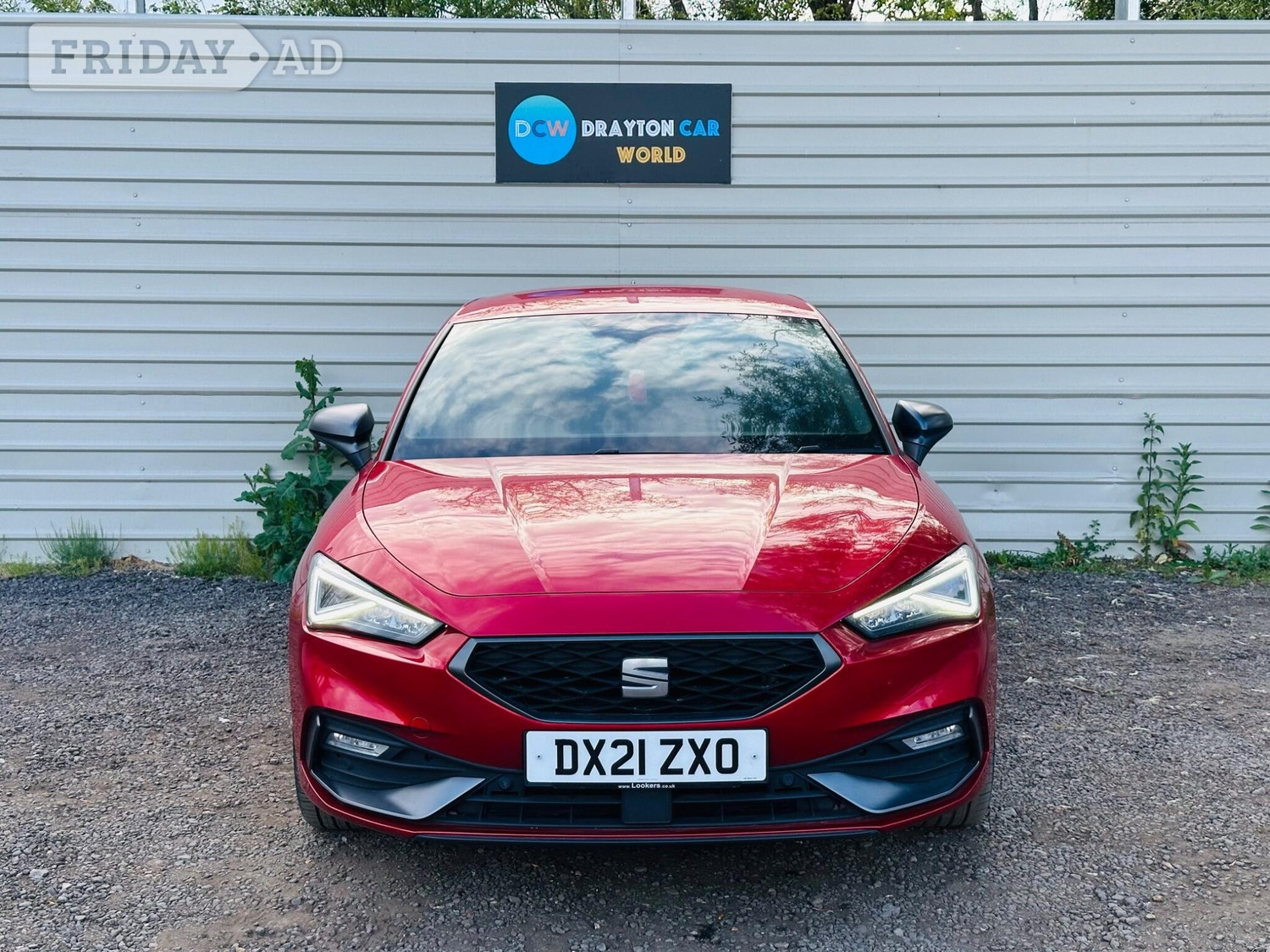 [ berth ]SEAT Leon