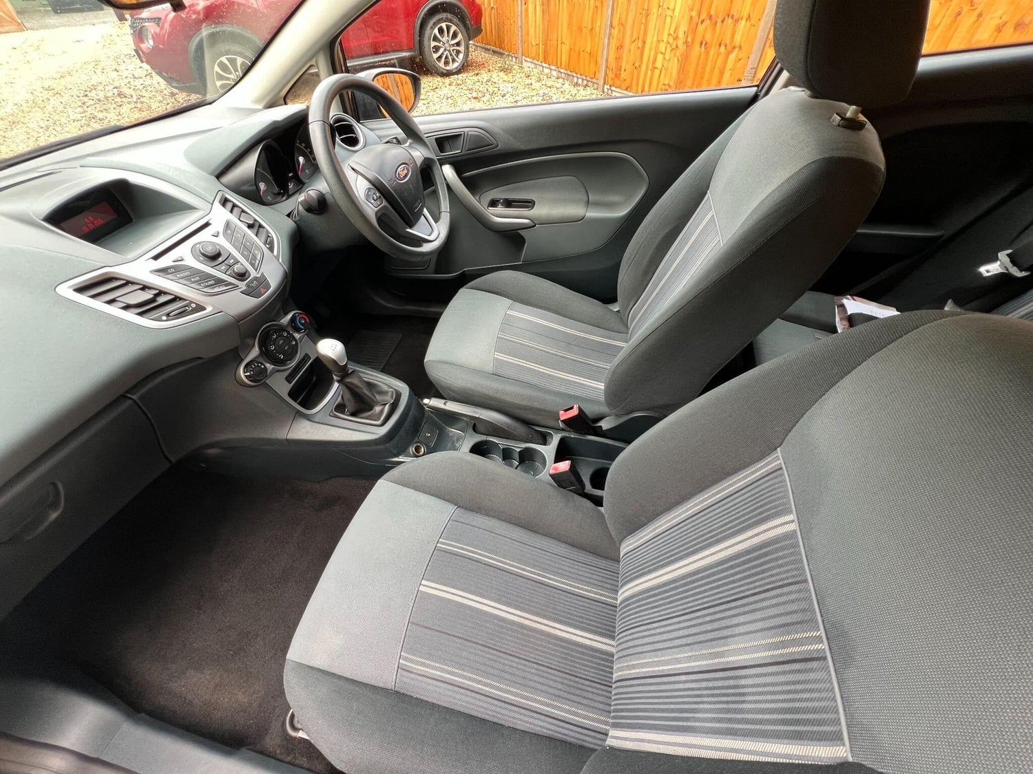 Ford Fiesta 2009 - Cars in Cranleigh