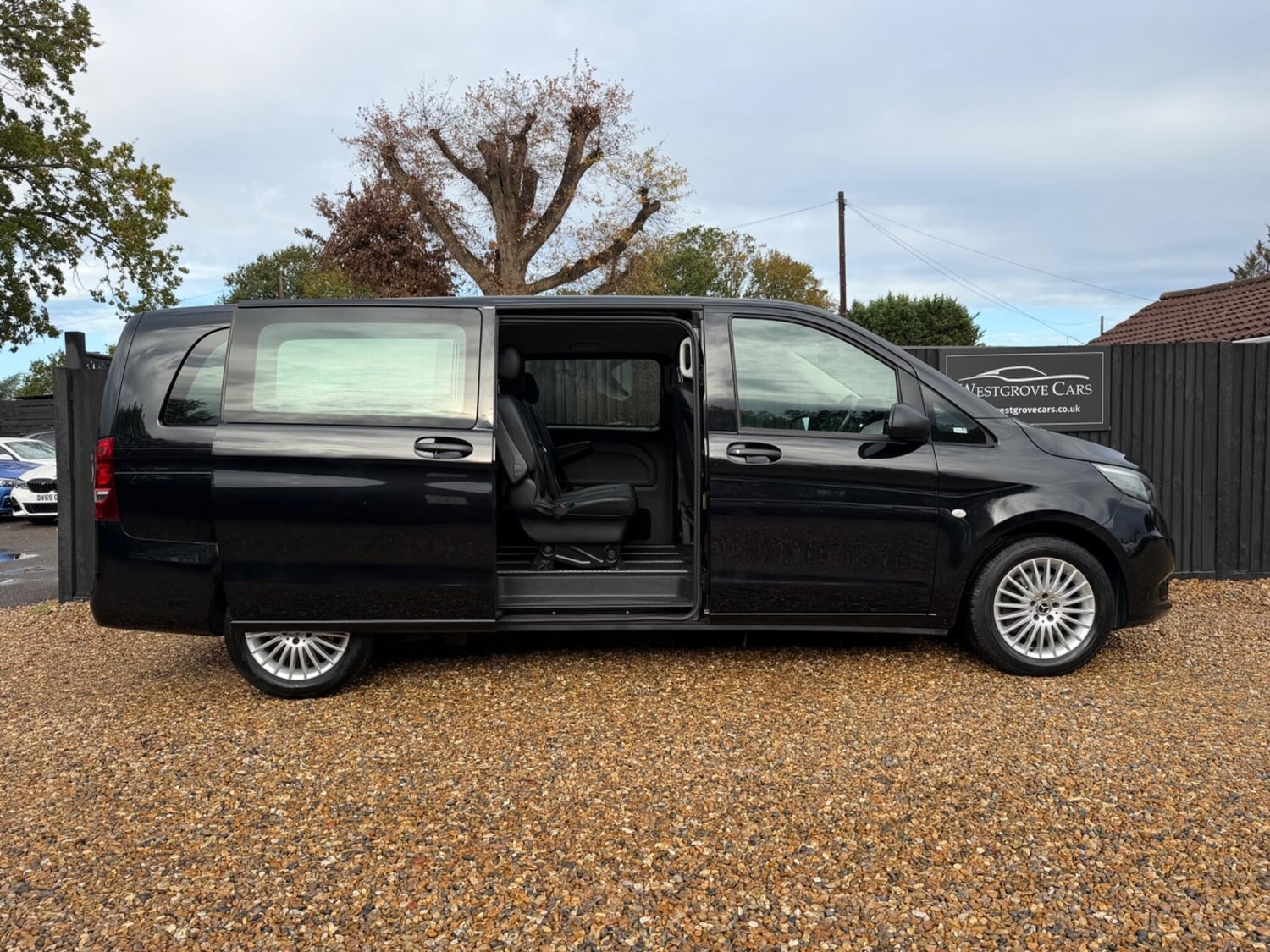 [ berth ]Mercedes-Benz Vito