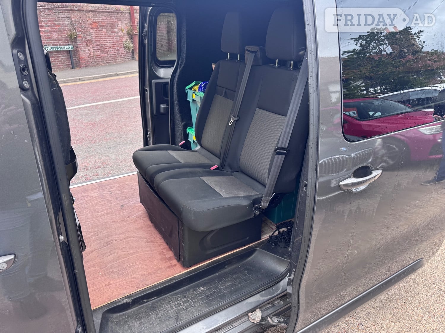 [ berth ]Vauxhall Vivaro
