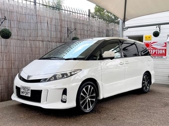 Toyota Estima 2015