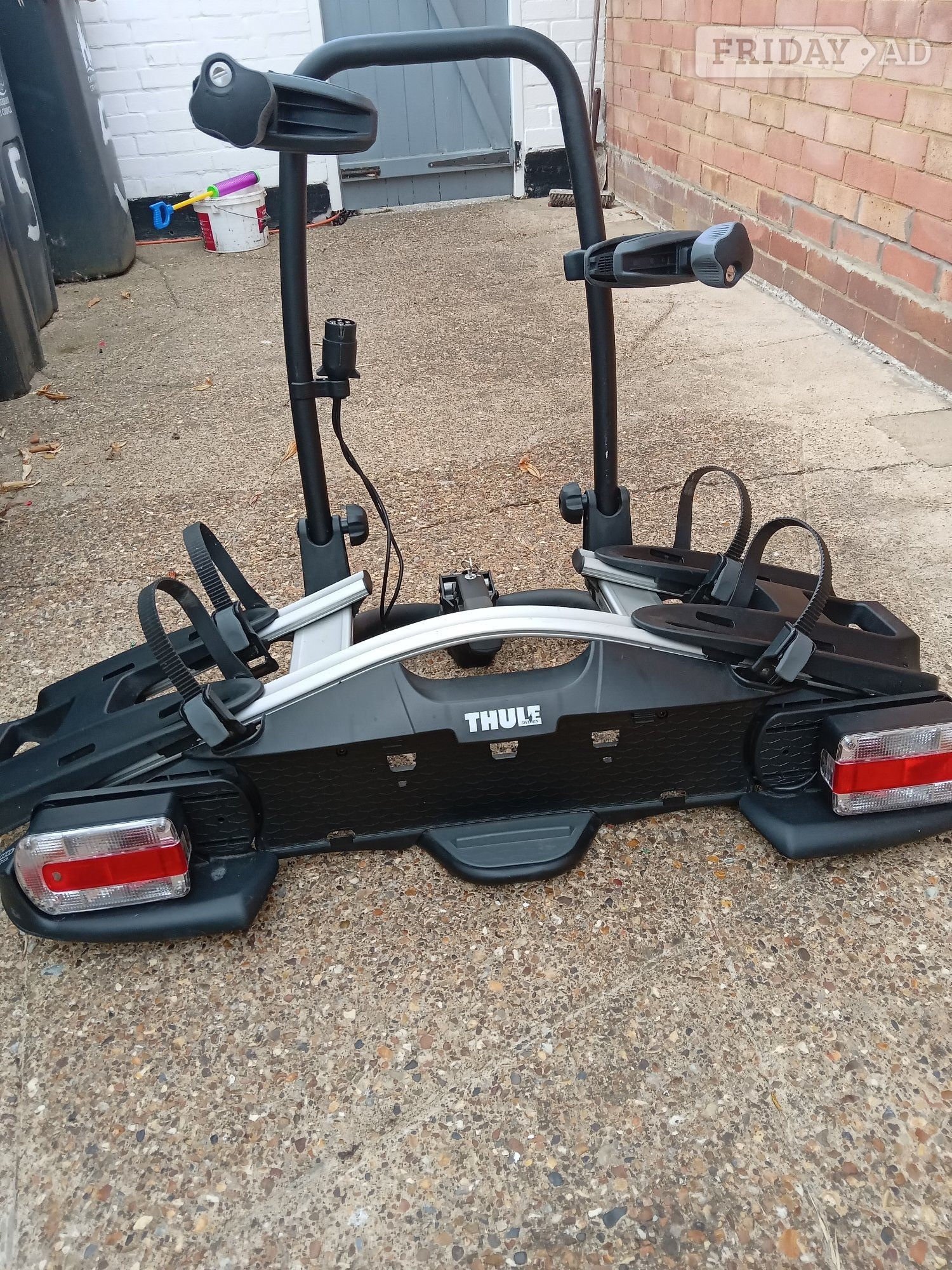 Thule VeloCompact 924 Bike Rack with tilt max 46 kg for two bikes