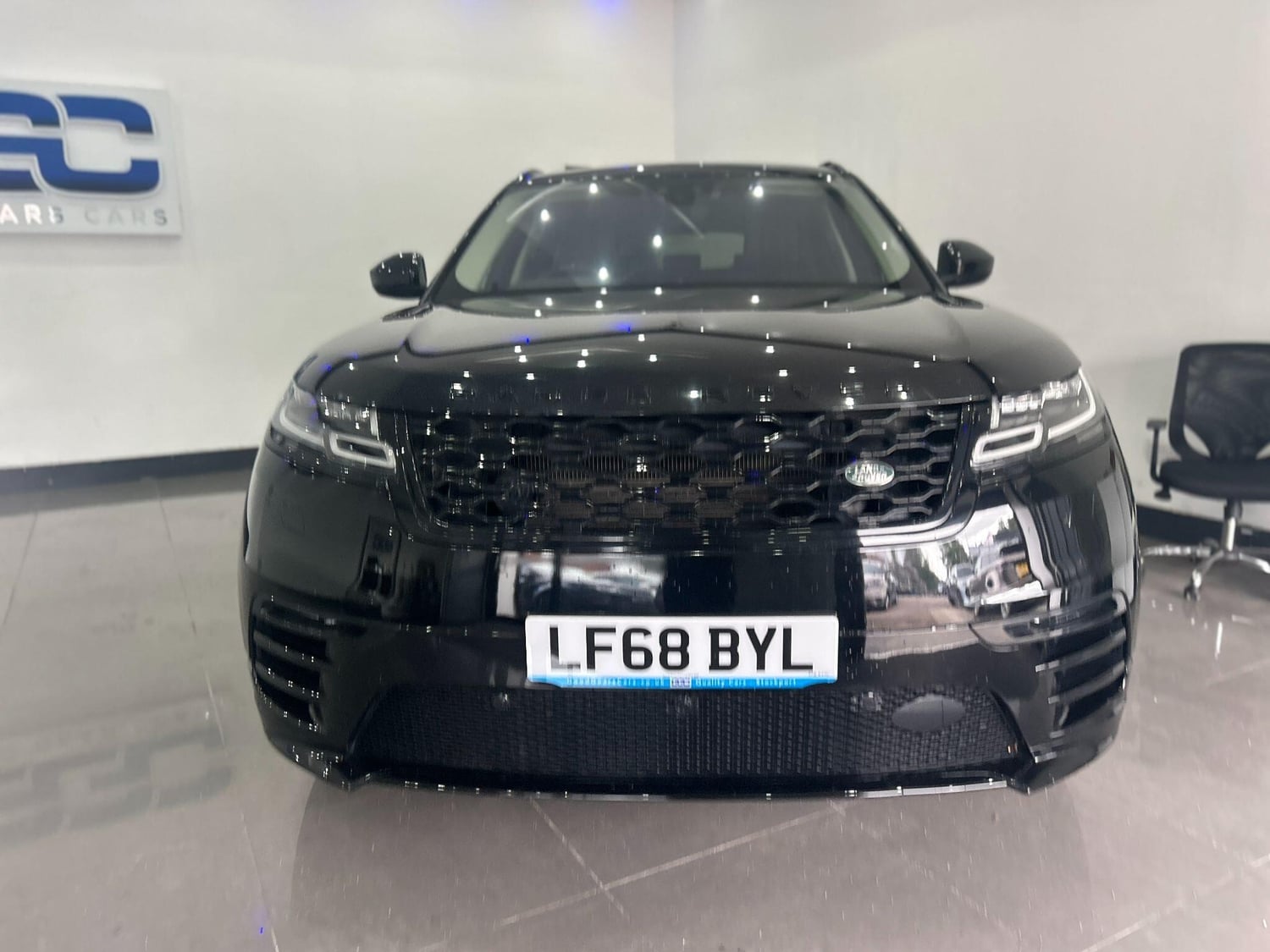 Land Rover Range Rover Velar 2018 - Cars in Stockport
