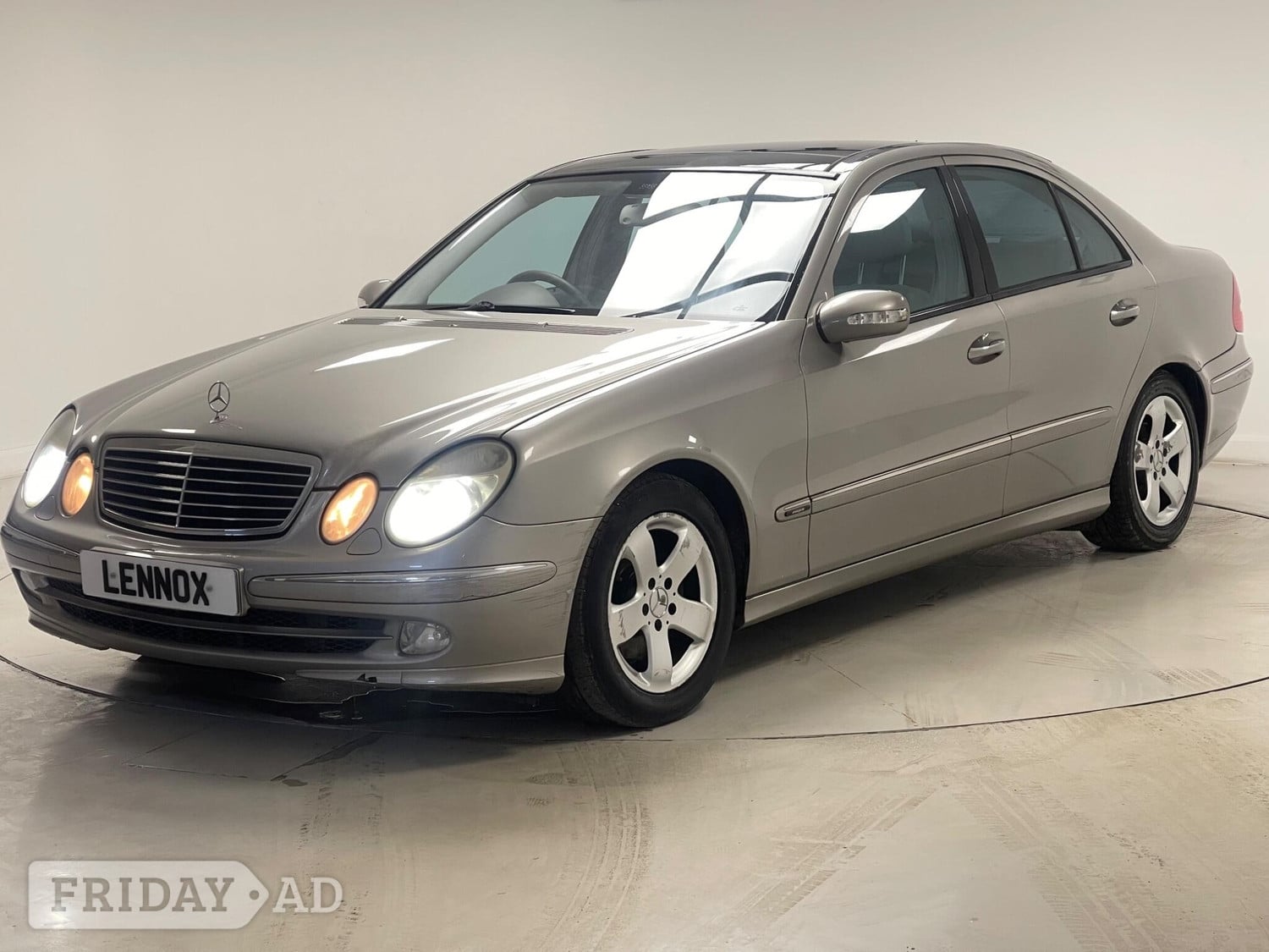 [ berth ]Mercedes-Benz E Class