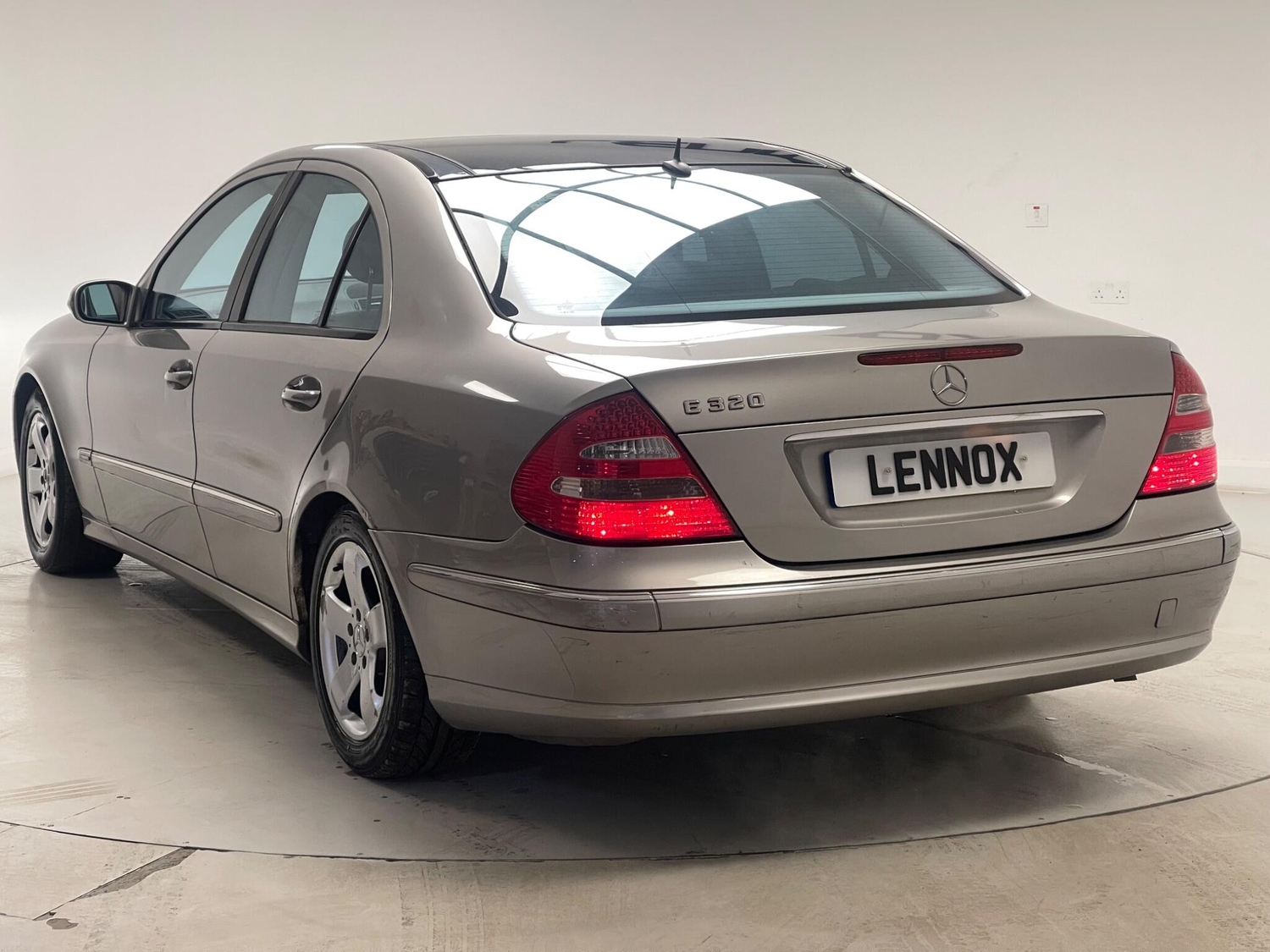 Mercedes-Benz E Class 2004 - Cars