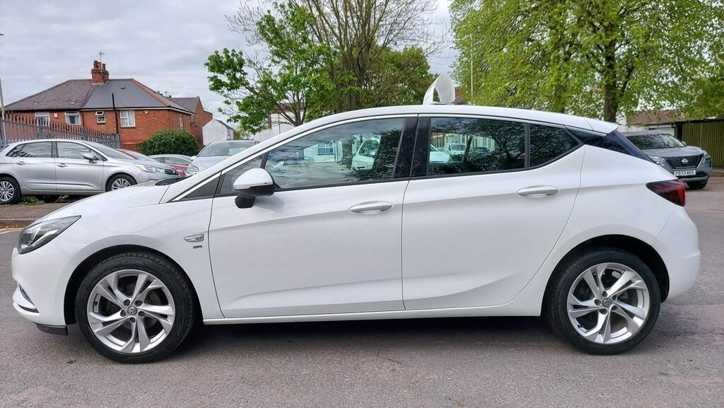 Vauxhall Astra 2018 - Cars