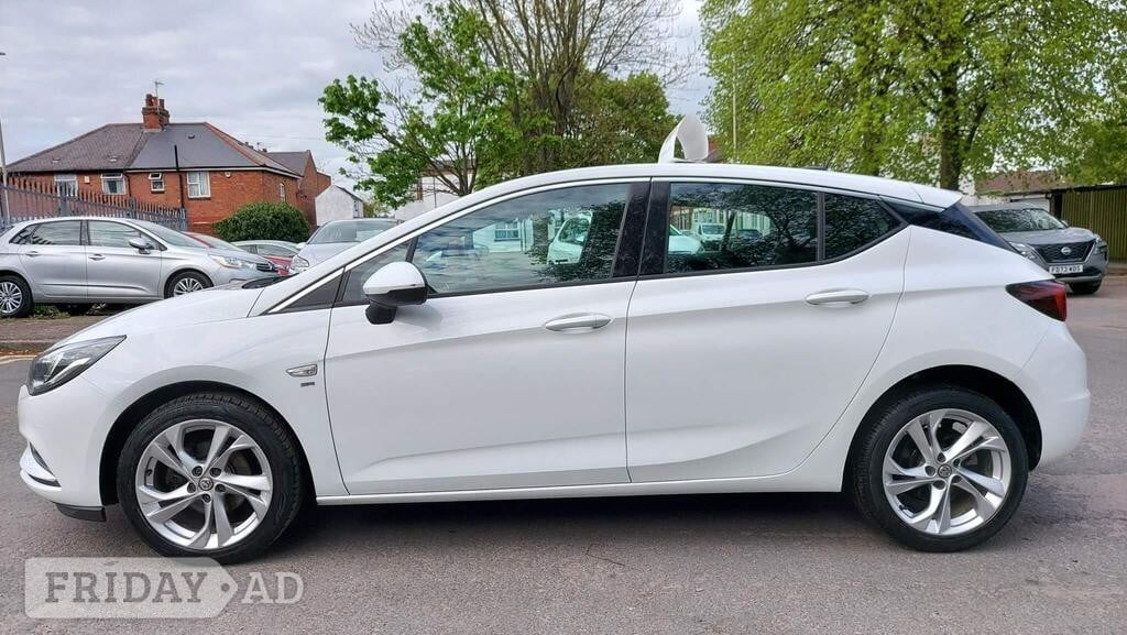 Vauxhall Astra 2018 - Cars