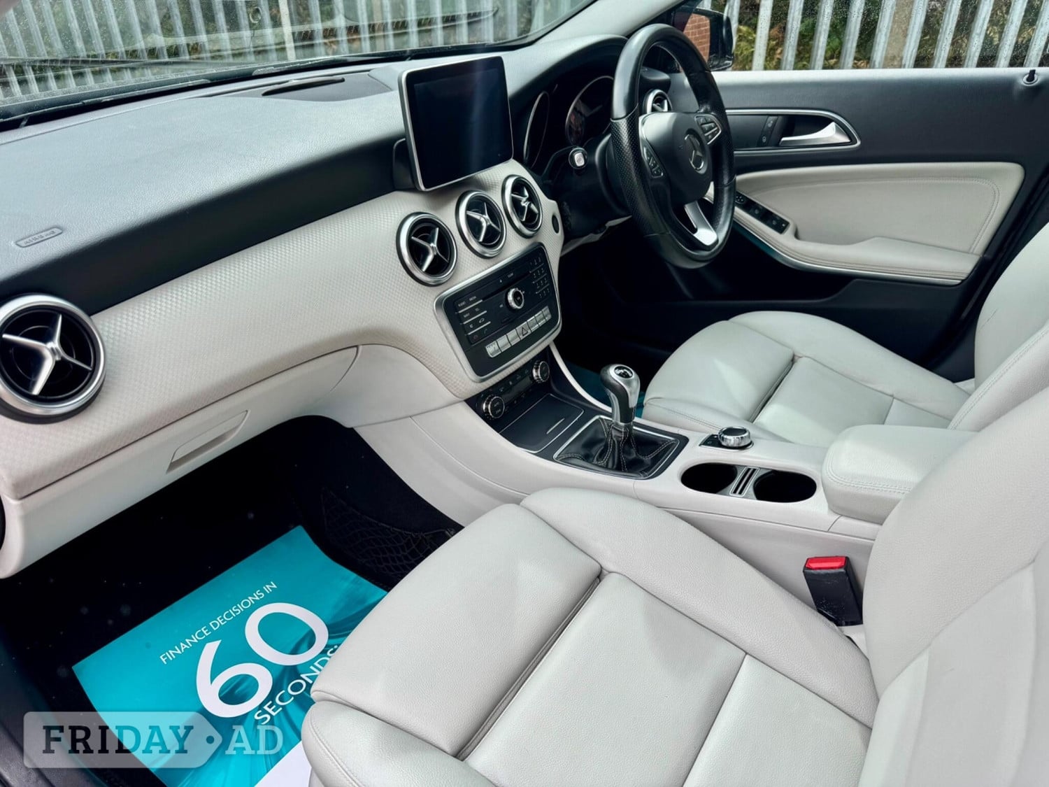 [ berth ]Mercedes-Benz A Class