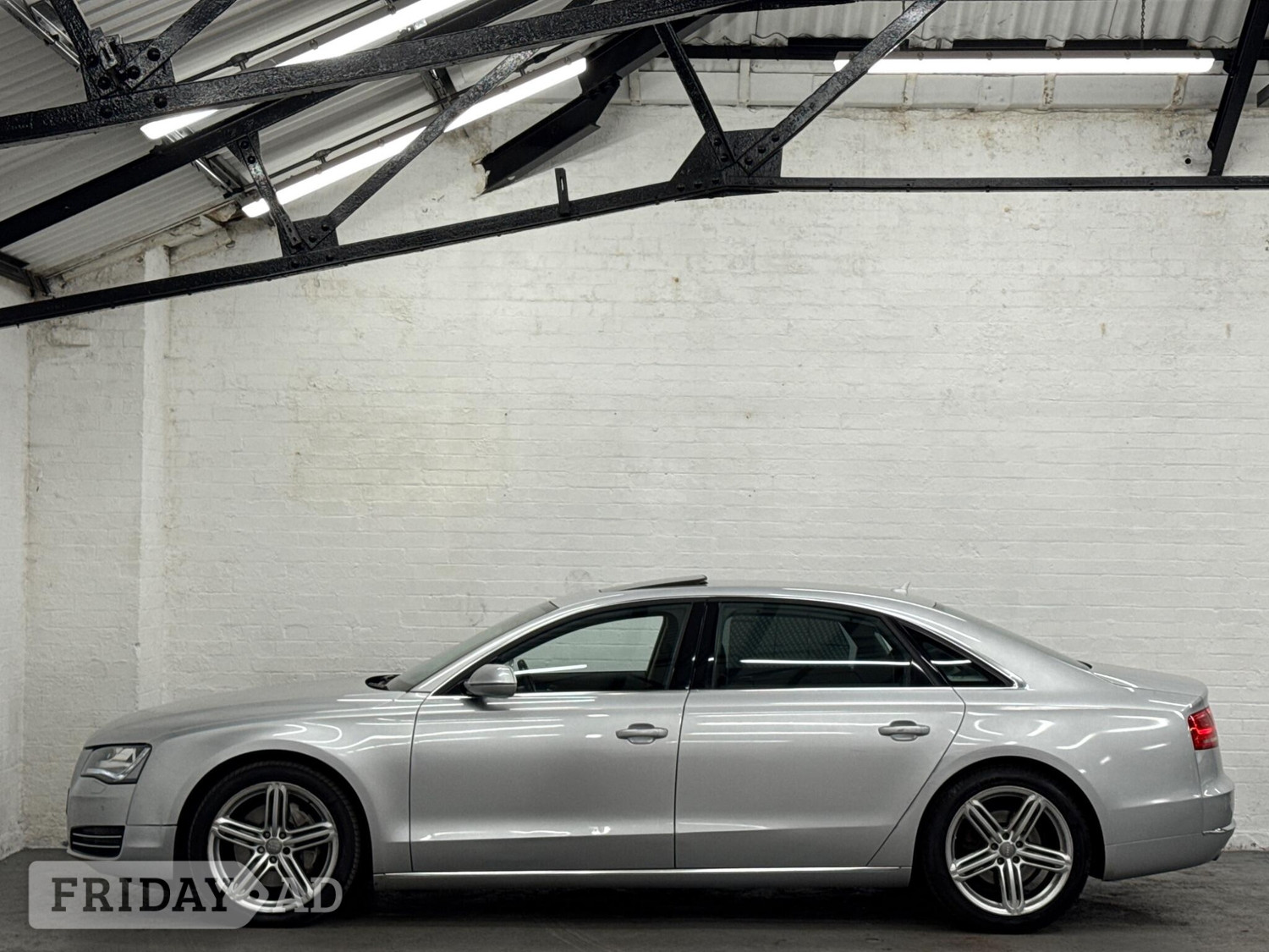 [ berth ]Audi A8