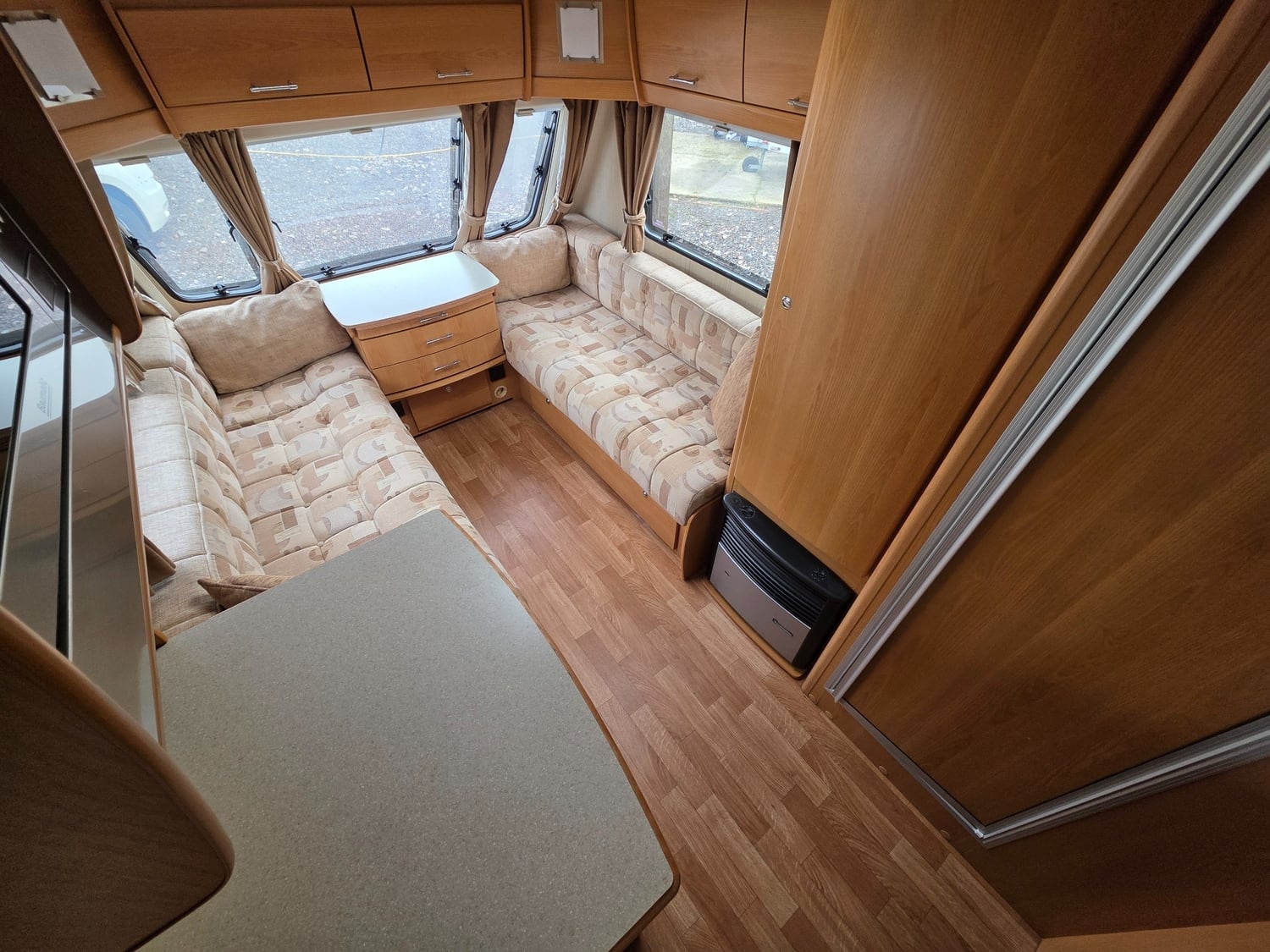 Compass Corona 2009 - Motorhomes & Caravans