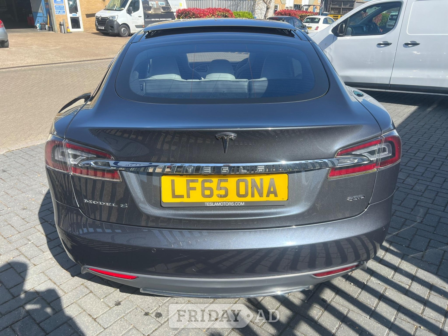 Tesla Model S 2015 - Cars