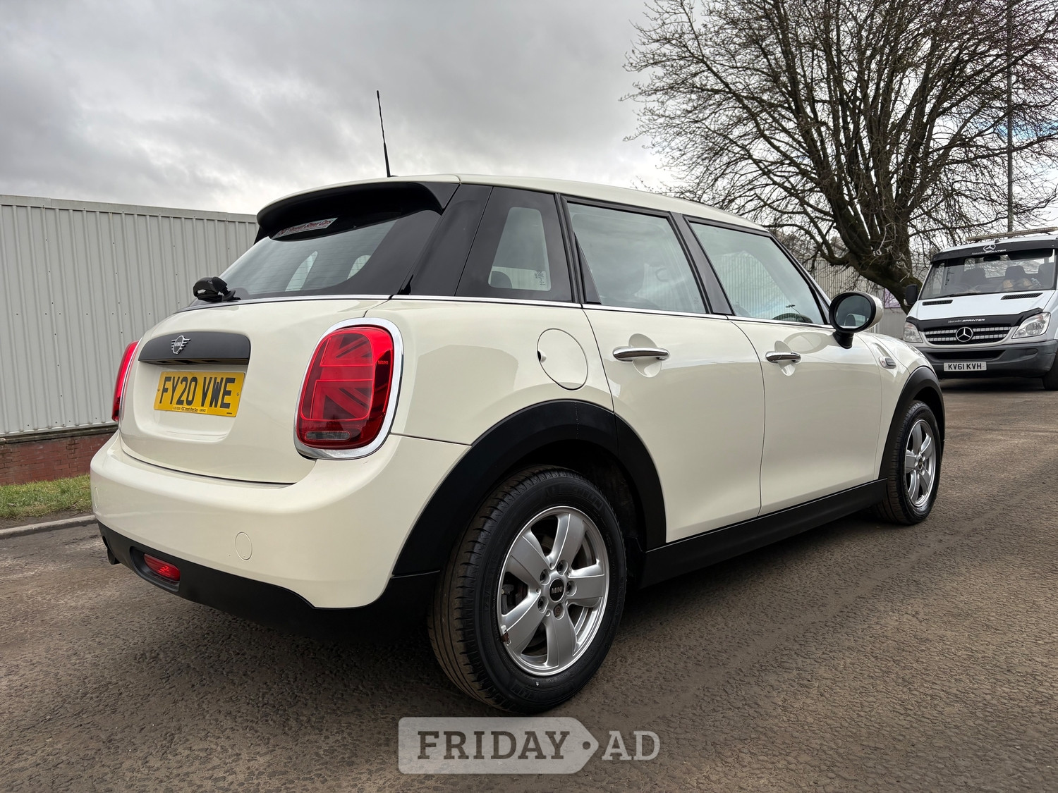 [ berth ]Mini Hatch
