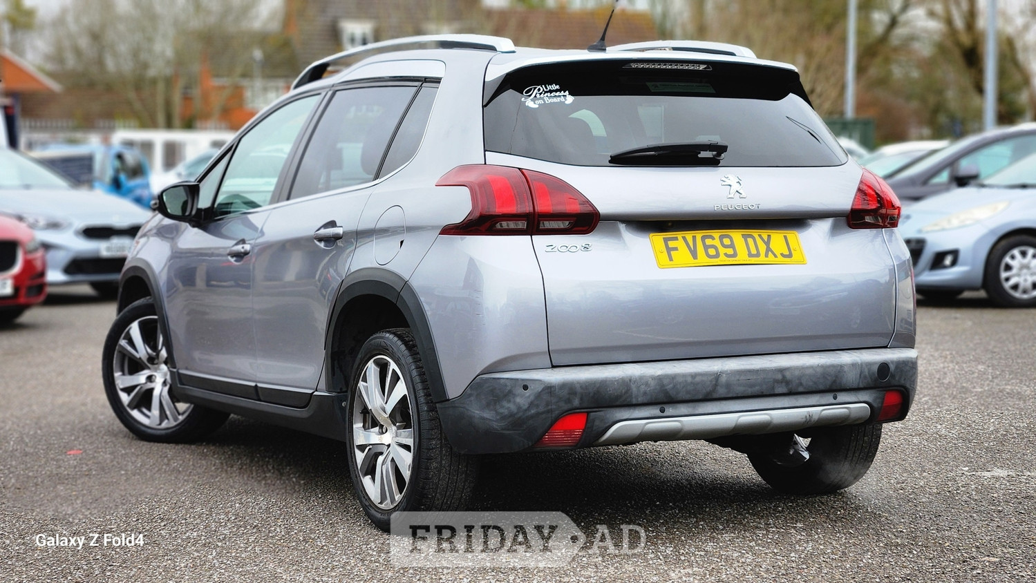 [ berth ]Peugeot 2008