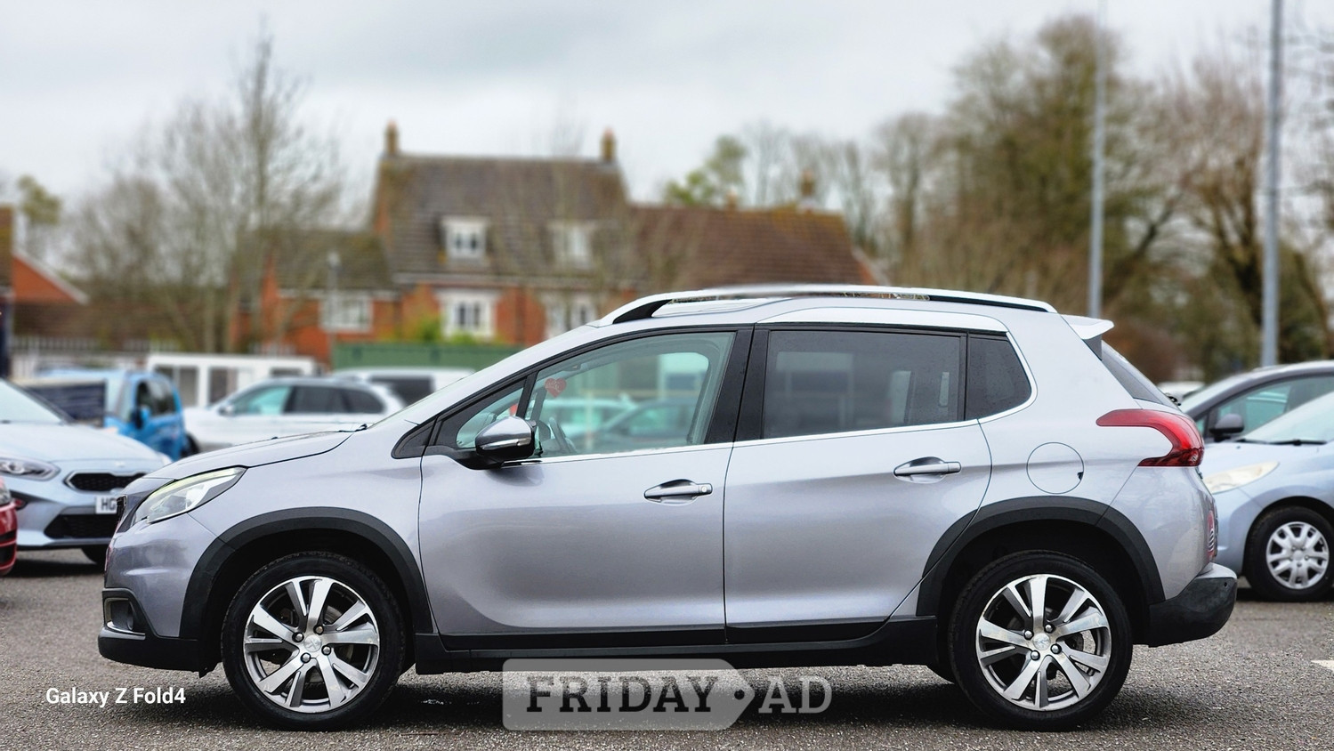 Peugeot 2008 2019 - Cars