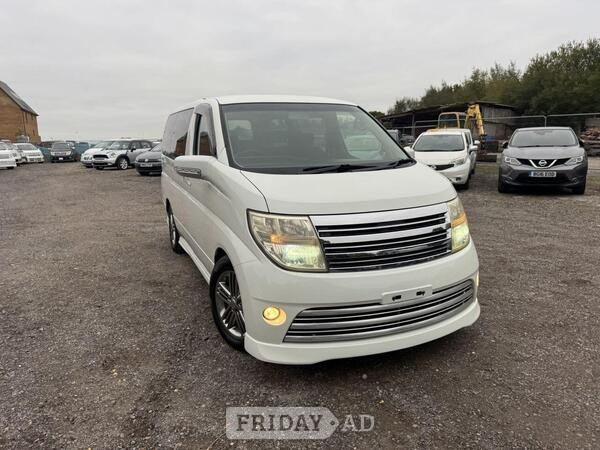 Nissan Elgrand 2006 in Southampton