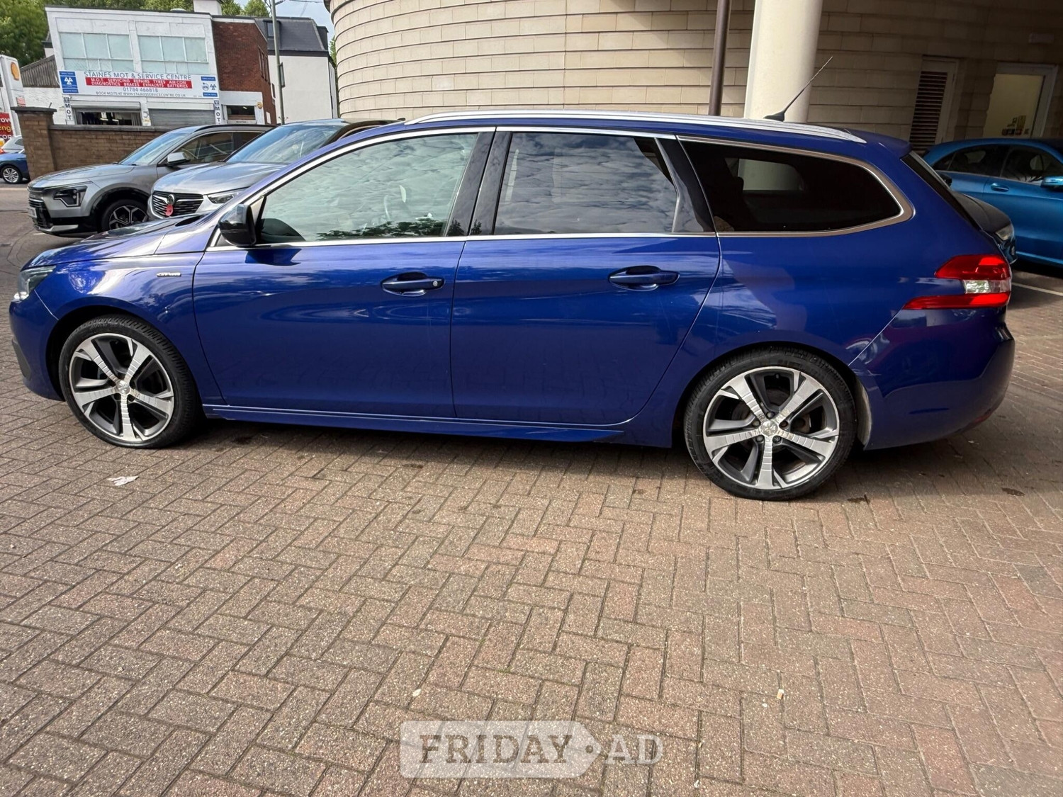 Peugeot 308 SW 2018 - Cars