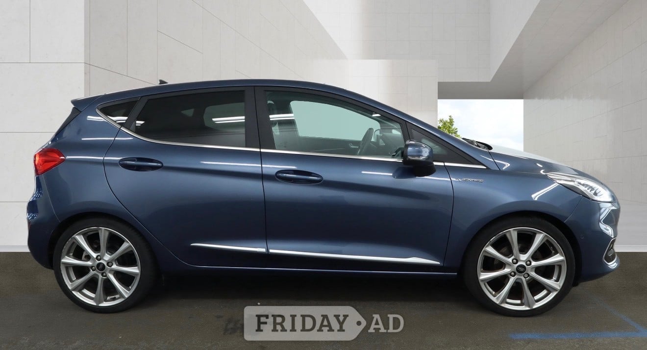 [ berth ]Ford Fiesta