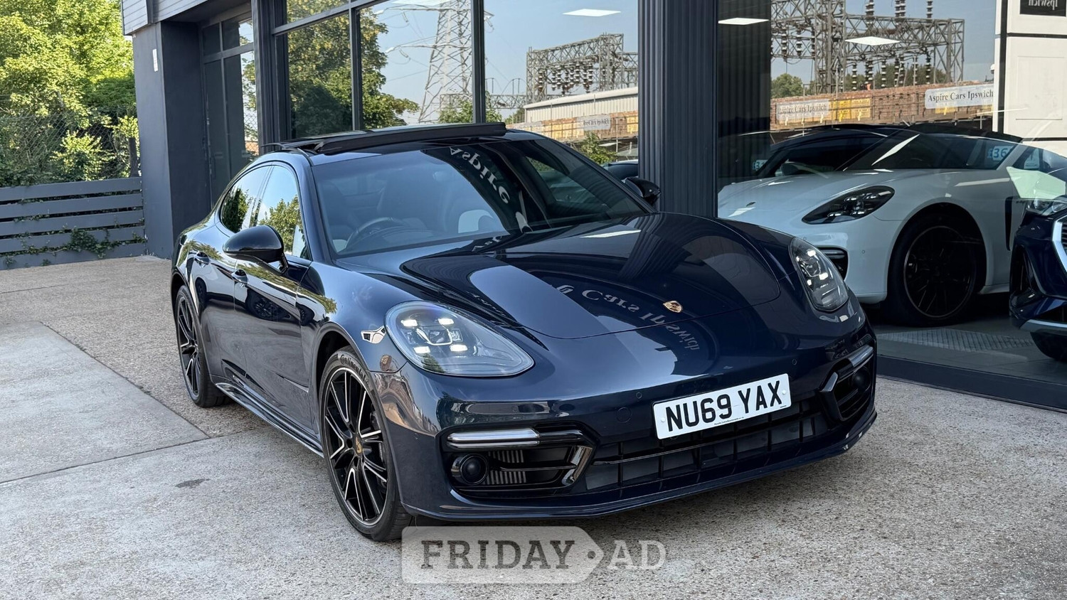 [ berth ]Porsche Panamera