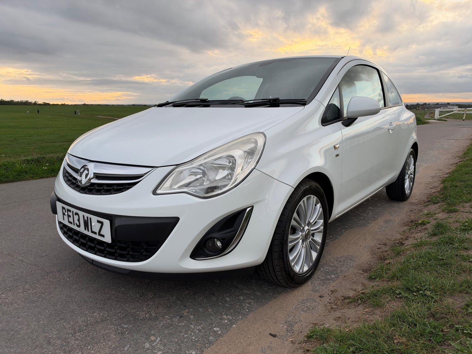 [ berth ]Vauxhall Corsa