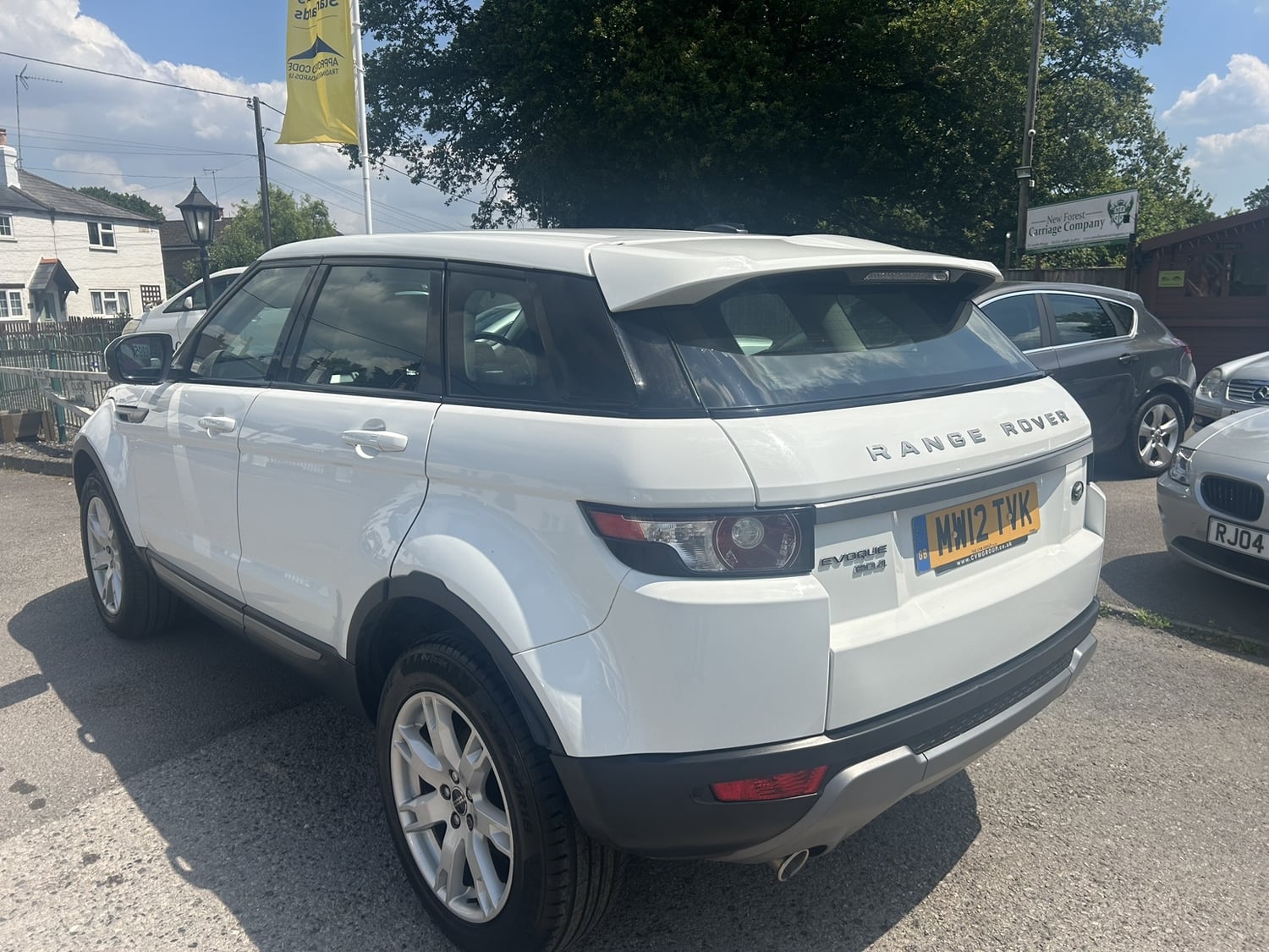 [ berth ]Land Rover Range Rover Evoque