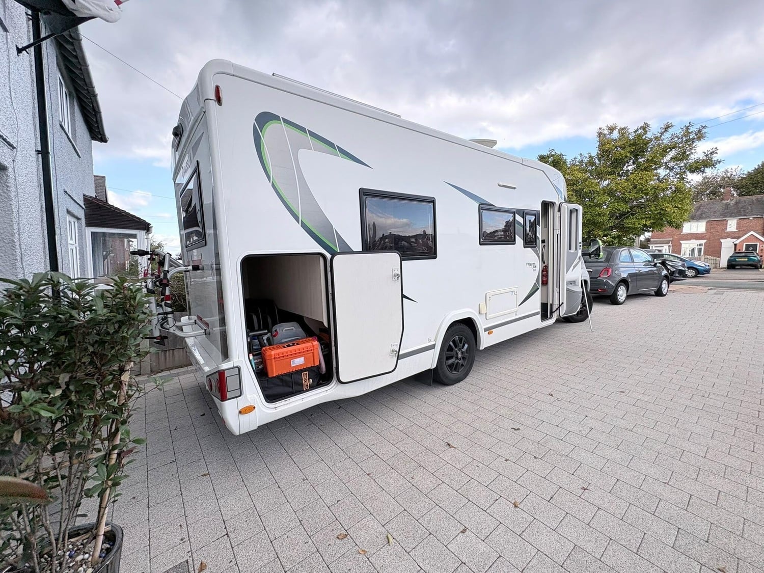 [4 berth ]Chausson Travel Line 711 Travel Line Luxury Motorhome Located in Walsall