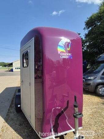Cheval Liberte Touring XL  Horse Trailer