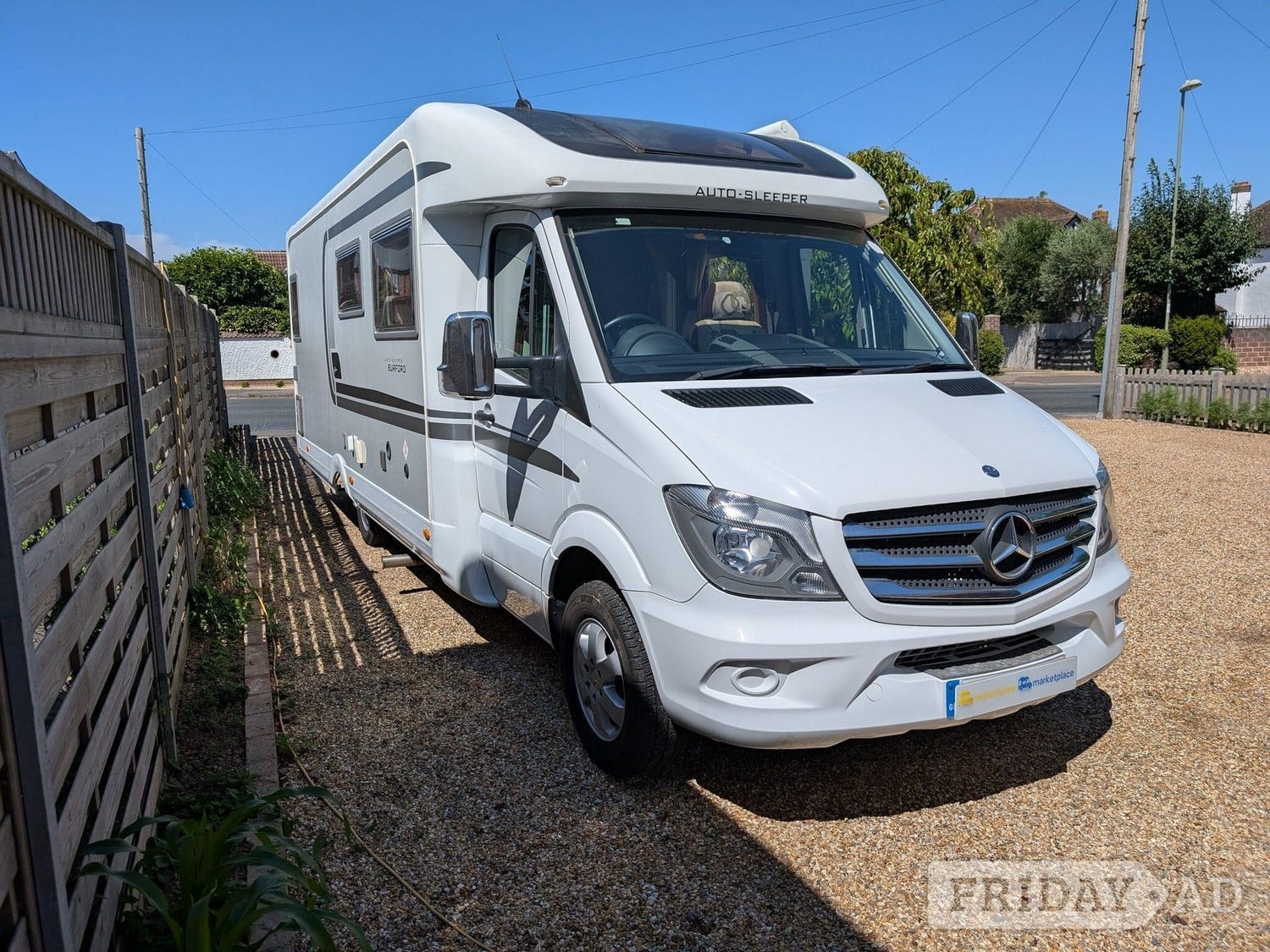 [4 berth ]Auto-Sleepers Burford
