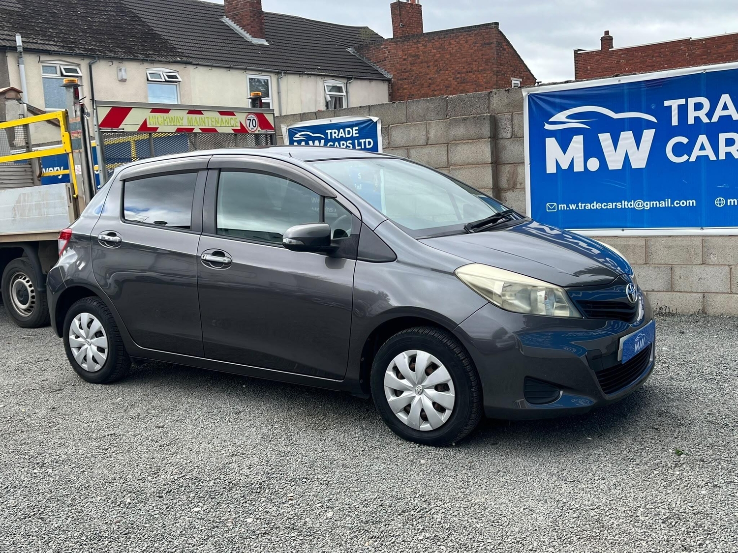 [ berth ]Toyota Yaris