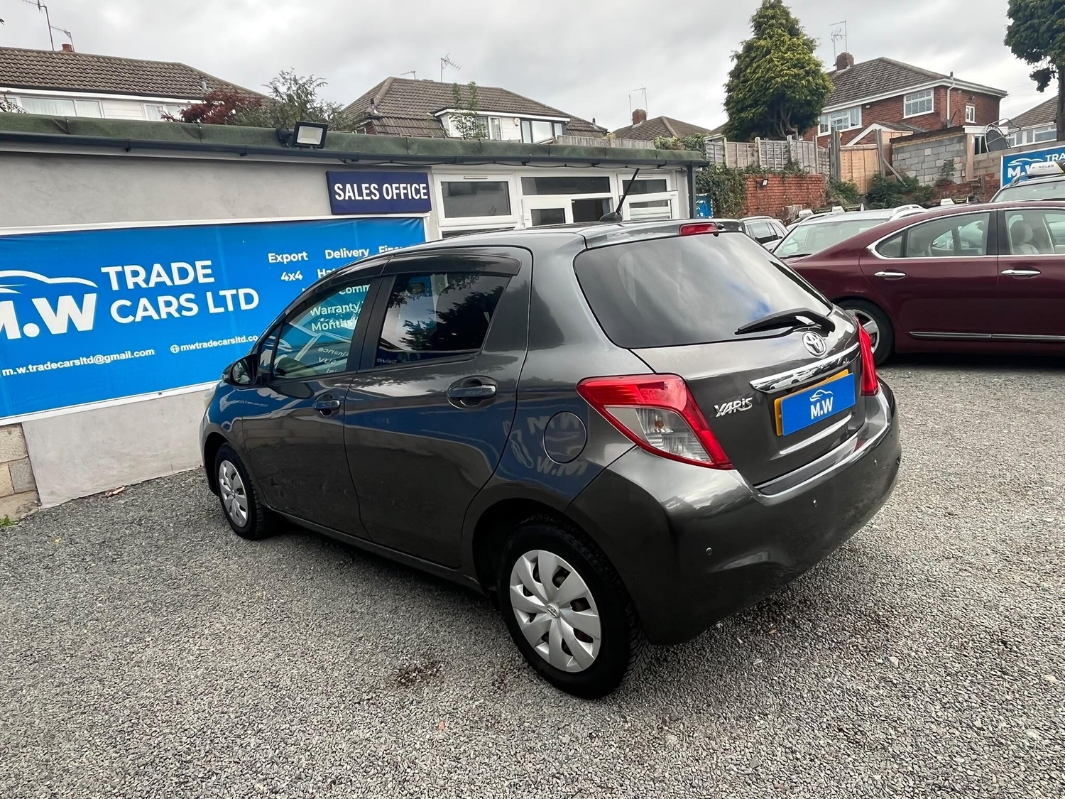 Toyota Yaris 2012 - Cars