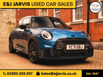 Mini Hatch 2021