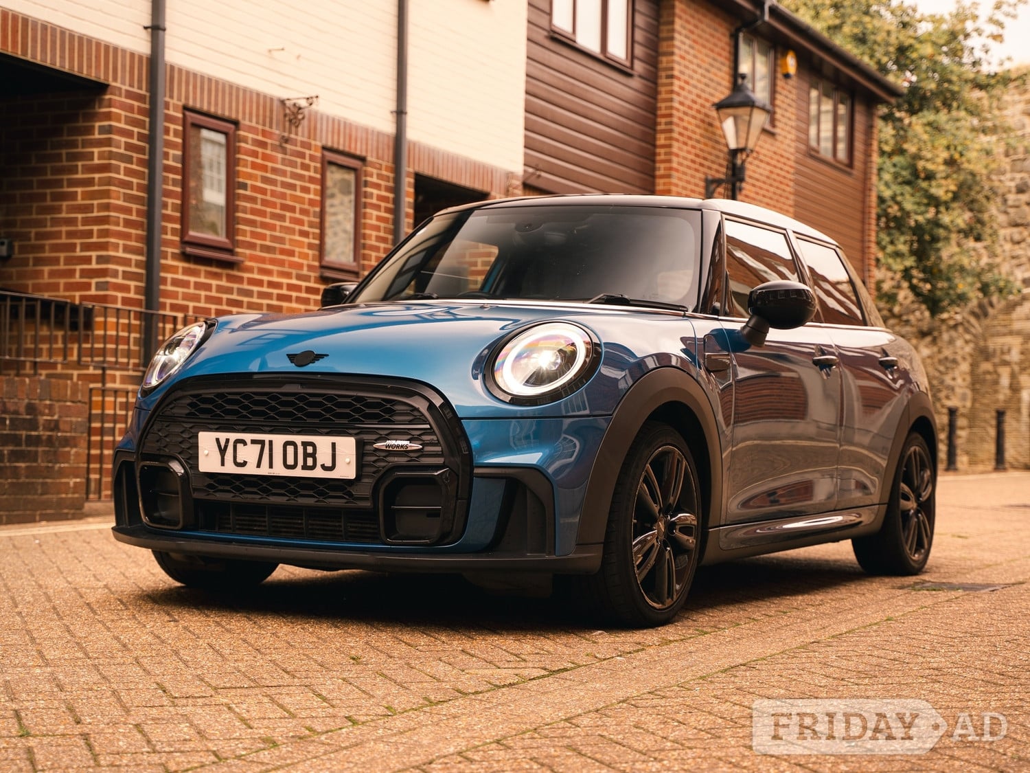 Mini Hatch 2021 - Cars in Southampton
