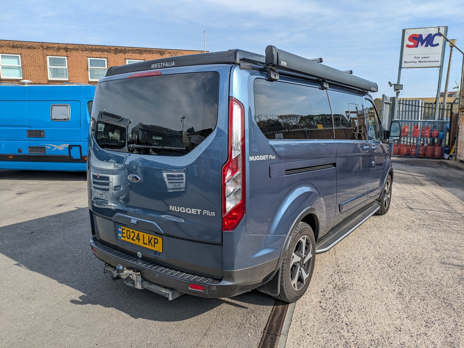 [ berth ]Westfalia Nugget Plus